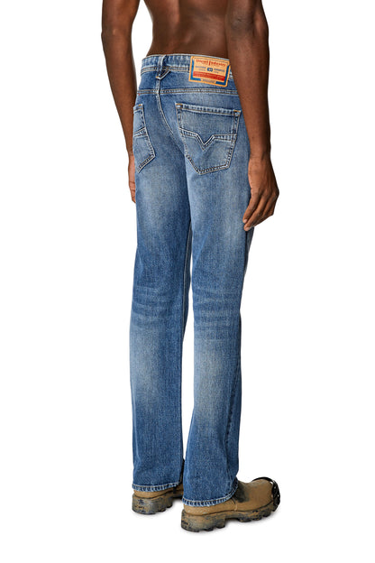 Diesel Herren Larkee Straight Fit Jeans